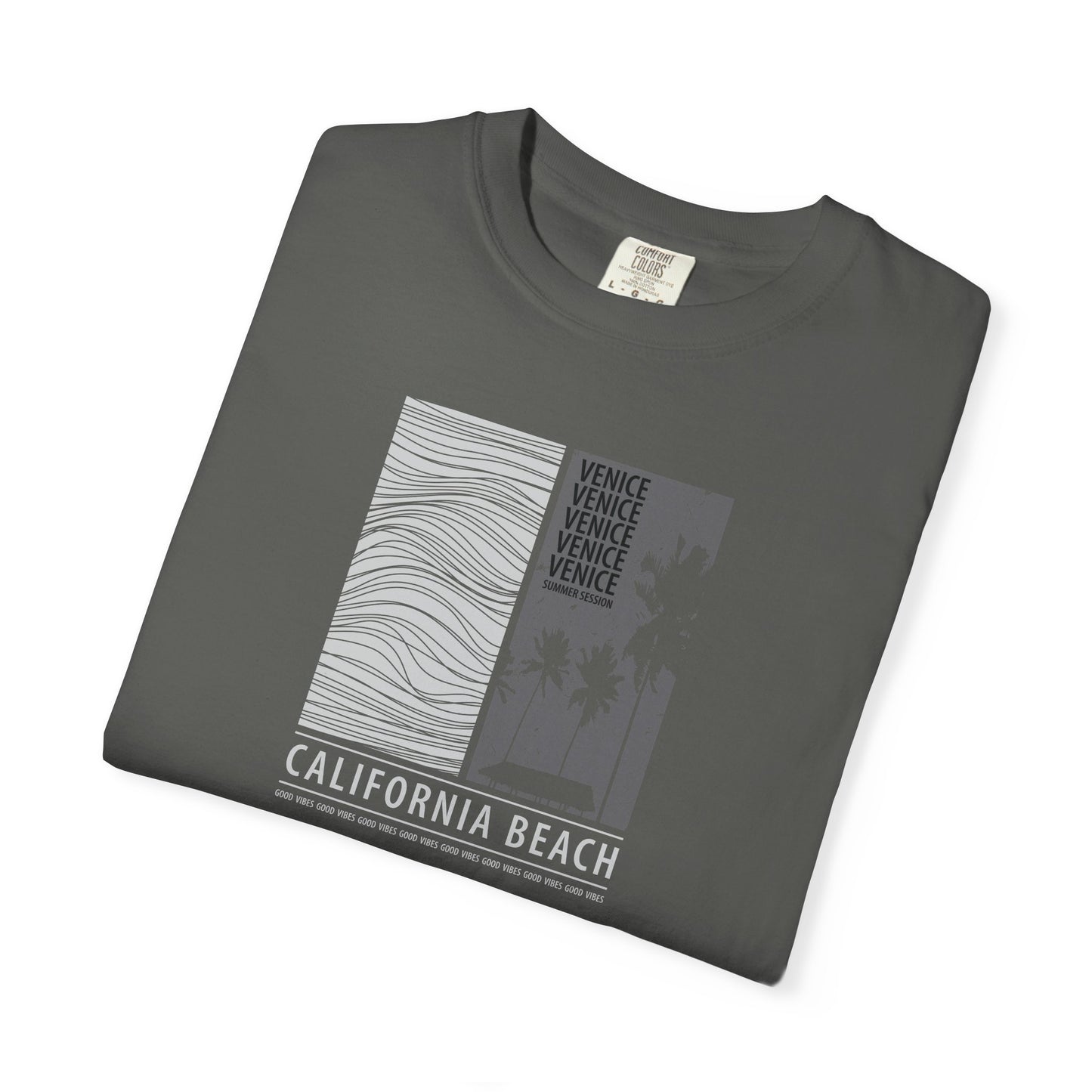California Beach Graphic T-Shirt — Coastal Wave Vintage Design